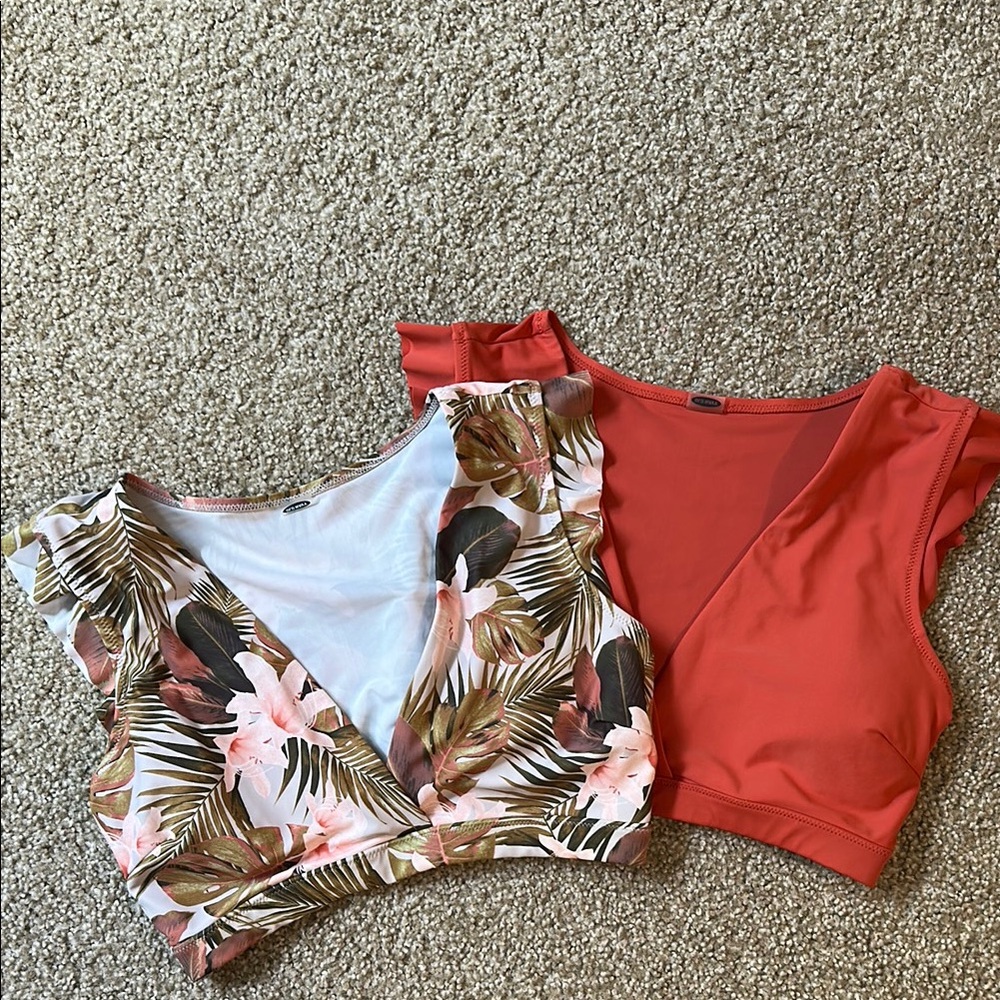 Women's Swim Tops